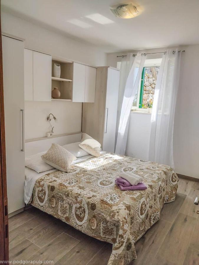 Apartman Krzenic With Sea View Подгора Екстериор снимка